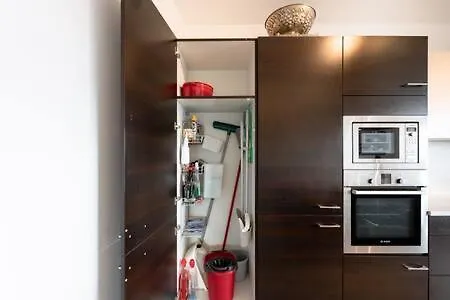 Appartement Modern Terrace Near Luxembourg Airport