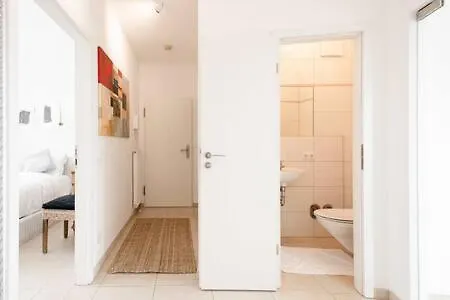 Appartamento Modern Terrace Near Luxembourg Airport Sandweiler